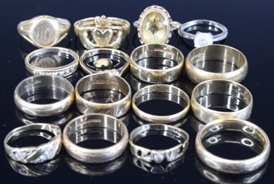 Lot 373 - A collection of 9ct gold rings, to include...