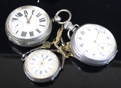 Lot 416 - A gent's silver cased open face keyless pocket...