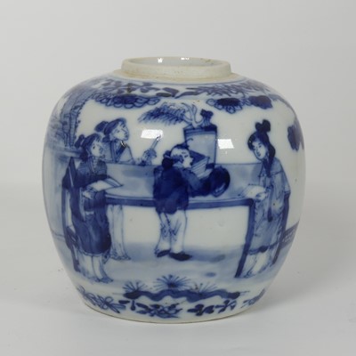 Lot 122 - A Chinese porcelain ginger jar, underglaze...