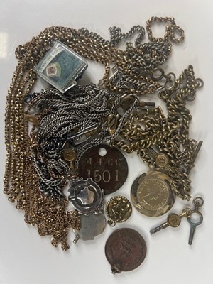 Lot 444 - Assorted costume jewellery, largely being gilt...