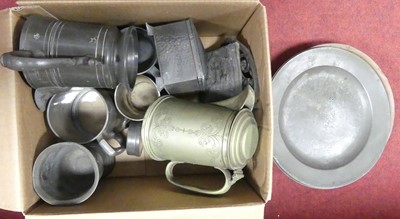 Lot 89 - A box of pewter items to include 18th century...