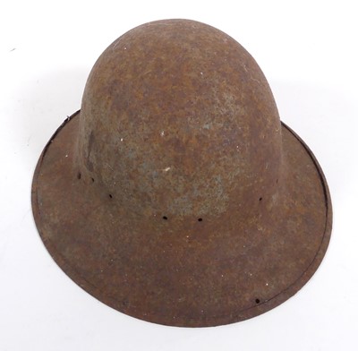 Lot 558 - A 20th century army helmet