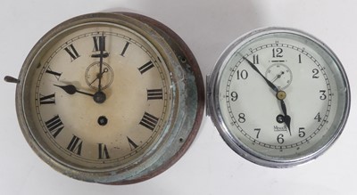 Lot 585 - Two wall clocks