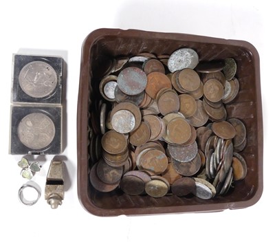 Lot 519 - A collection of British and World coinage