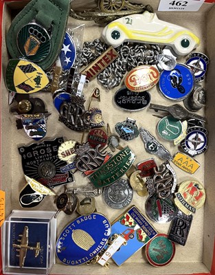 Lot 462 - A collection of motoring badges to include...