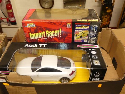 Lot 1417 - 3 trays of 1/18 scale diecast and radio...