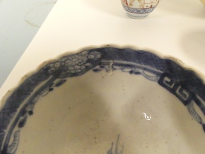 Lot 259 - An 18th century Chinese porcelain coffee can,...