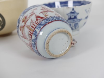 Lot 259 - An 18th century Chinese porcelain coffee can,...