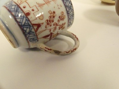 Lot 259 - An 18th century Chinese porcelain coffee can,...