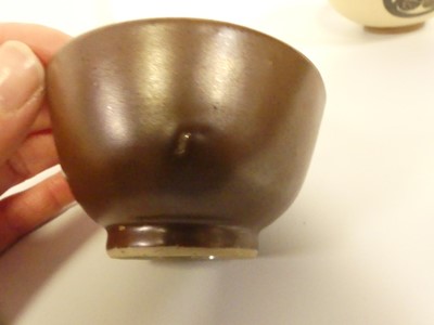 Lot 259 - An 18th century Chinese porcelain coffee can,...