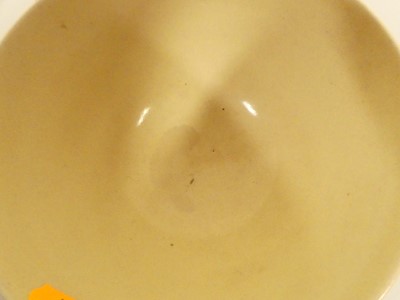 Lot 259 - An 18th century Chinese porcelain coffee can,...