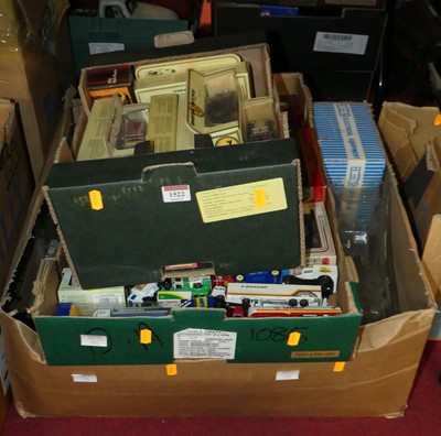 Lot 1522 - Two boxes of mixed modern issue diecast to...