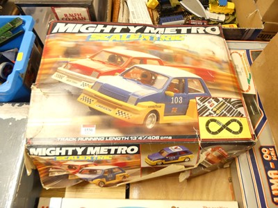 Lot 1530 - A Scalextric Mighty Metro boxed racing set