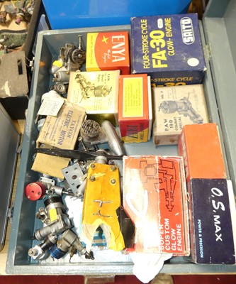 Lot 1531 - One box of various radio controlled petrol...