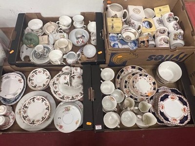 Lot 673 - A collection of ceramics to include...