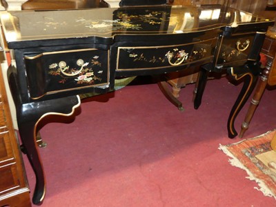 Lot 1204 - A Japan lacquered kneehole dressing table,...