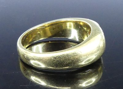 Lot 2540 - A yellow metal diamond solitaire ring,...
