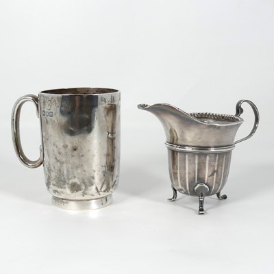 Lot 263 - A Edwardian silver christening tankard, of...