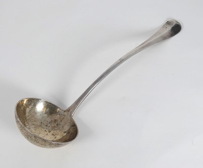 Lot 279 - A George V silver ladle, in the Old English...