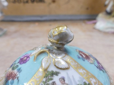 Lot 43 - A collection of ceramics, to include a Herend...