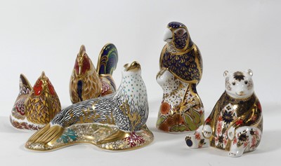 Lot 125 - A collection of five Royal Crown Derby...