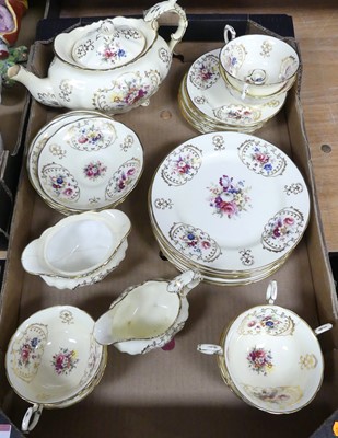 Lot 50 - A collection of Hammersley & Co floral...