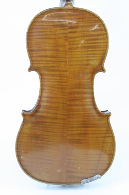 Lot 596 - A late 19th / early 20th century violin,...