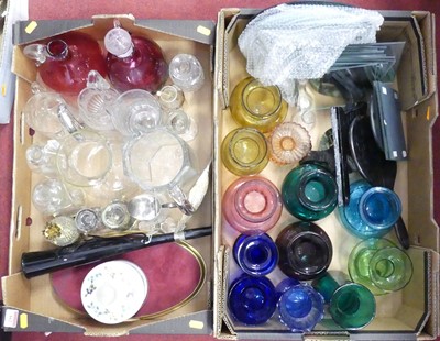 Lot 162 - A collection of glassware, to include coloured...