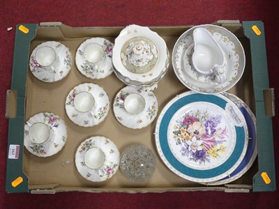 Lot 163 - A collection of ceramics, to include Royal...