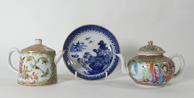 Lot 222 - A small Chinese Canton export teapot, the...