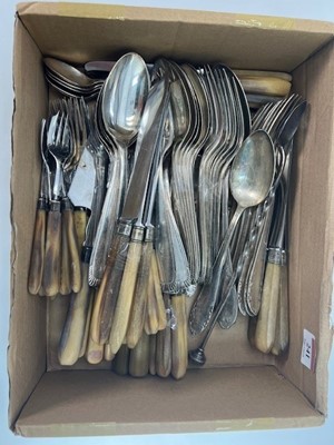 Lot 241 - A collection of loose silver plated cutlery