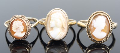 Lot 328 - A 9ct gold carved shell cameo signet ring;...