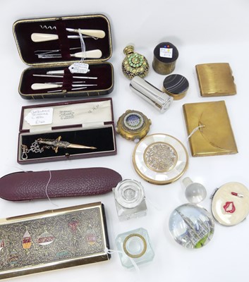 Lot 482 - A collection of miscellaneous items to include...