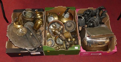 Lot 639 - A collection of metalware to include spelter...