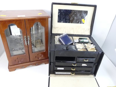 Lot 512 - A large collection of assorted mainly modern...