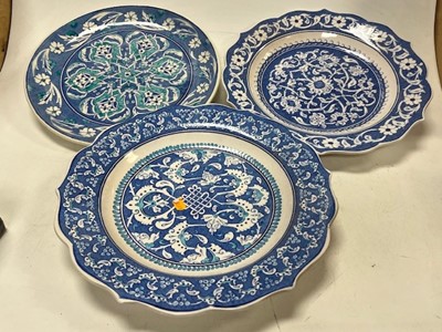 Lot 665 - A collection of Oriental ceramics, to include...