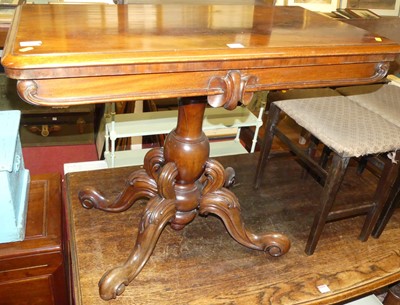 Lot 1237 - A mid-Victorian mahogany and flame mahogany...