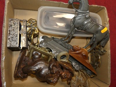 Lot 81 - A collection of miscellaneous items to include...