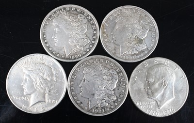 Lot 2368 - United States of America, 1890 Morgan dollar,...