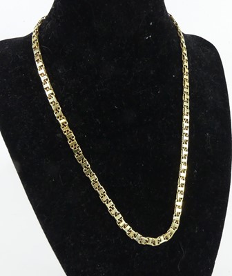 Lot 2508 - A 9ct gold interlocking T link neck chain,...