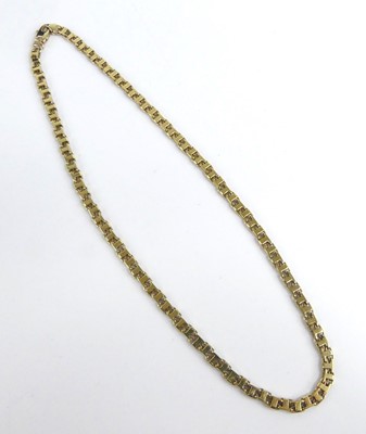 Lot 2508 - A 9ct gold interlocking T link neck chain,...