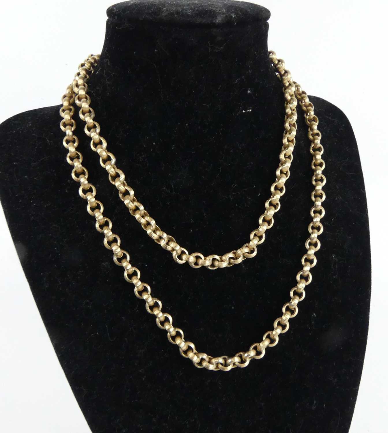 Lot 2509 - A 9ct gold hollow ridged round belcher link...