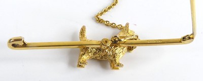Lot 2521 - A yellow metal bar brooch in the form of a...