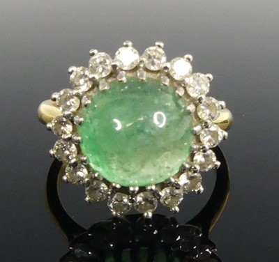 Lot 2524 - A yellow and white metal emerald and diamond...