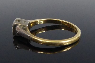 Lot 2531 - A yellow and white metal diamond solitaire...