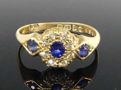 Lot 2590 - An Edwardian 18ct yellow gold sapphire and...