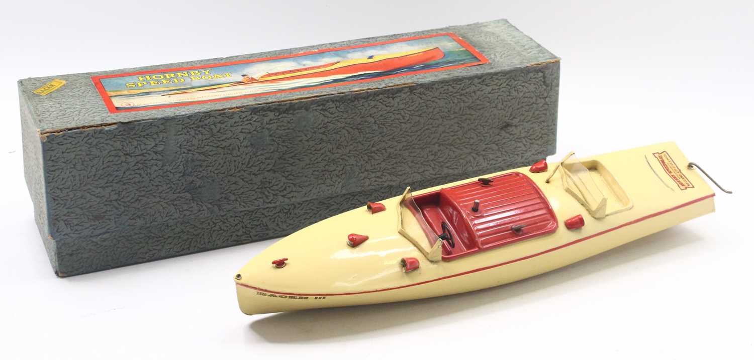 Lot 649 - Hornby Meccano No.3 Racing Boat "Racer III",...