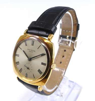 Lot 2761 - A Patek Philippe Calatrava 18ct gold cased...