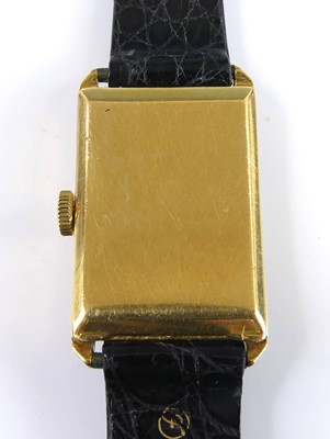 Lot 2768 - A Vacheron & Constantin gent's 18ct gold cased...