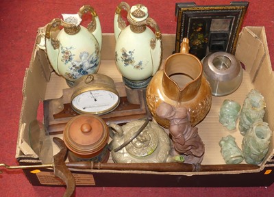 Lot 66 - A collection of ceramics to include a salt...